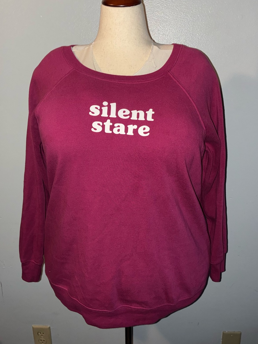 Torrid Silent Stare Cozy Fleece Raglan Sweatshirt (Beaujolais Burgundy)
